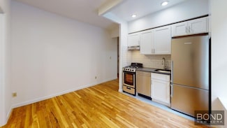 415 E 73rd St Unit 1A, New York, NY 10021