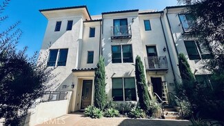 10728 Bloomfield St, North Hollywood, CA 91602