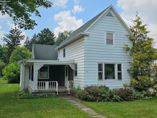 411 N Mulberry St, Clyde, OH 43410