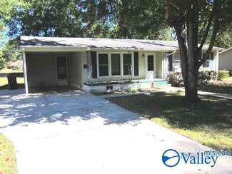 1404 Tower St, Athens, AL 35611