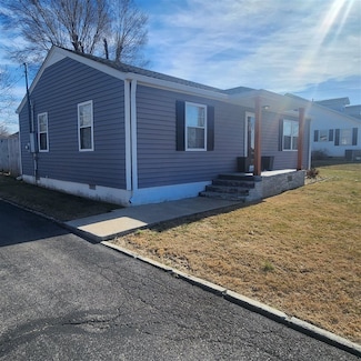 1044 Bowling Green Rd, Franklin, KY 42134