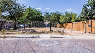 2818 Norton St, Laredo, TX 78046