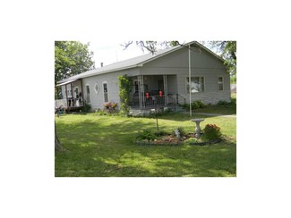 139 S Pearson Ave, Waverly, KS 66871