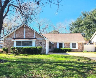 254 Sevenhampton Ln, Houston, TX 77015