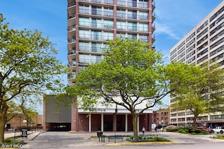 4170 N Marine Dr Unit 13J, Chicago, IL 60613