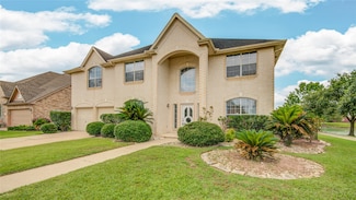 2916 Eagle Lake Dr, Pearland, TX 77581