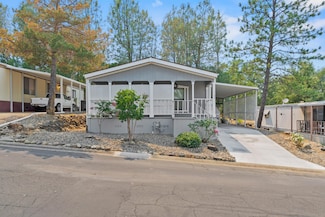 1104 Shawnee Trail, Redding, CA 96003