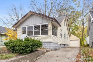 1706 Burlingame Ave SW, Wyoming, MI 49509