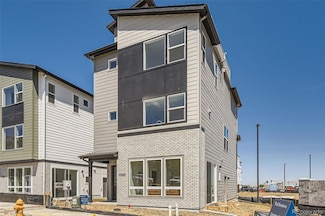 10880 E Hinsdale Cir, Centennial, CO 80112