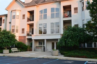 39168 Hayes Rd, Clinton Township, MI 48038