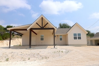2503 Golf Dr, Spring Branch, TX 78070