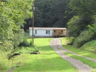 262 Highland Rd, Ellenboro, WV 26346