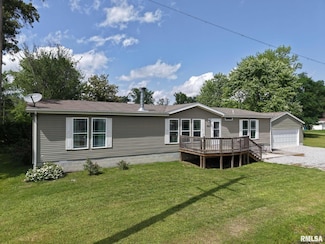 1103 Vale St, Benton, IL 62812