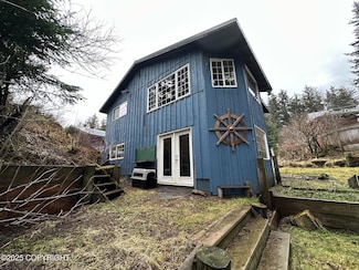 321 Eagle Run, Seldovia, AK 99663