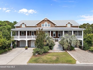 745 Settlers Ln, Kure Beach, NC 28449