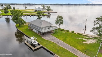 938 E Bayside Dr, Chocowinity, NC 27817