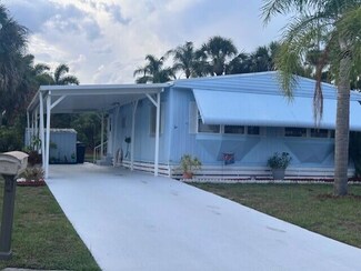 10 Arboles Ln, Port St. Lucie, FL 34952