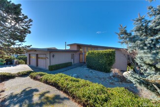4915 Heather Dr, Anacortes, WA 98221