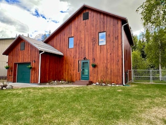 369 Shannon Dr, Fairbanks, AK 99701