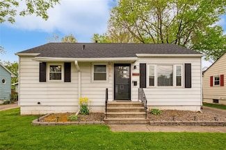 2012 61st St, Des Moines, IA 50322