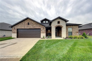 7526 Apache Dr, Shawnee, KS 66226