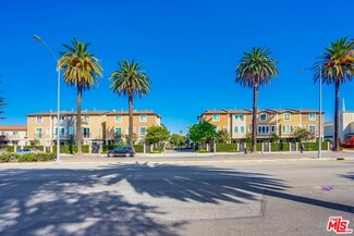 14719 1/2 W Sherman Way, Los Angeles, CA 91405
