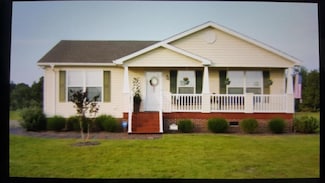 737 N Windsor Rd, Williston, SC 29853