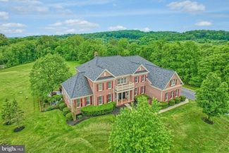 18102 Eaglesham Ct, Leesburg, VA 20175