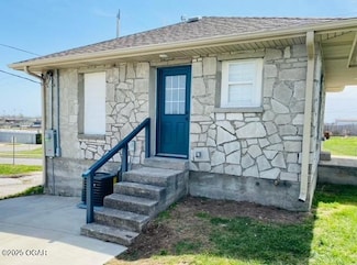 409 E 22nd St, Joplin, MO 64804