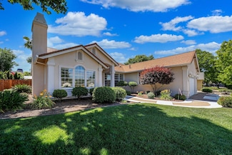2468 Cumberland Dr, Redding, CA 96001