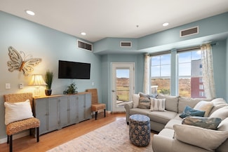 36 Village Rd Unit 506, Middleton, MA 01949