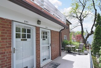247 S Buckhout St Unit 247, Irvington, NY 10533