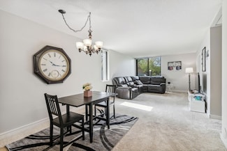 1181 Edgcumbe Rd Unit 115, Saint Paul, MN 55105