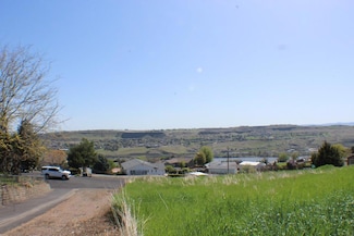 NNA Highline Ct, Clarkston Heights-Vineland, WA 99403