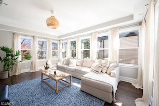 570 Up Mountain Ave Unit 1, Montclair Twp., NJ 07043