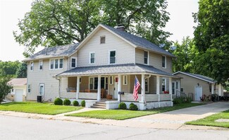103 W Lane St, Winterset, IA 50273
