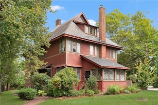 48 Everett St Unit E, Newport, RI 02840