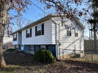 318 Amburgey Dr, New Albany, IN 47150