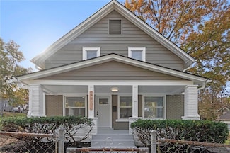 6011 E 8th St, Kansas City, MO 64125