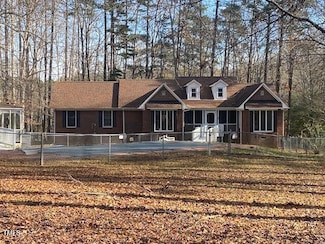 80 White Deer Ln, Henderson, NC 27537
