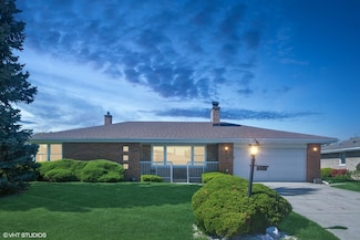 6502 Palma Ln, Morton Grove, IL 60053