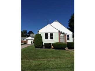 54 N Olney St, Johnston, RI 02919