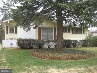 2704 Occidental Dr, Vienna, VA 22180