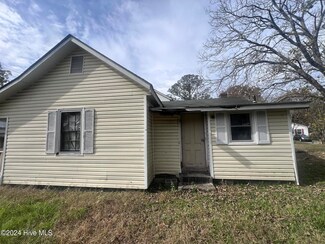224 Dr Martin Luther King jr Ave, Edenton, NC 27932