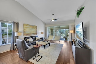 752 Wiggins Lake Dr Unit 201, Naples, FL 34110