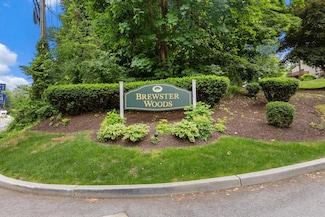 46 Brewster Woods Dr, Brewster, NY 10509