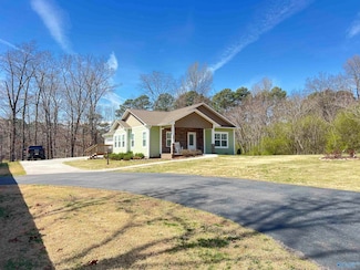 5329 Columbus City Rd, Scottsboro, AL 35769