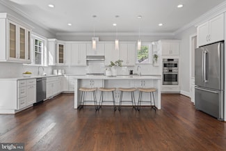 7606 Leonard Dr, Falls Church, VA 22043