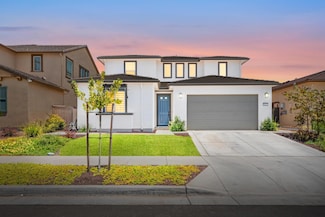 5672 Sailrock St, Sacramento, CA 95835