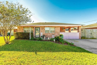511 Holiday Dr, Houma, LA 70364